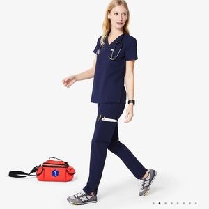 Figs Navy Women’s Yola Scrub Pants